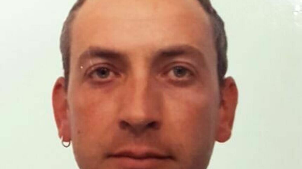 Altra strage in famiglia: spara a moglie e gemelli