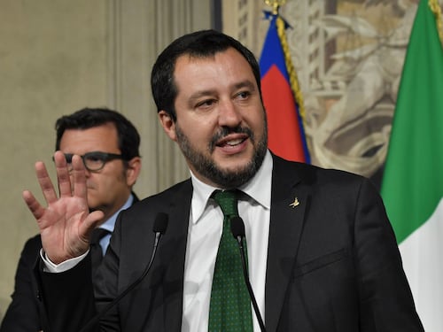 Salvini: "Mattarella è come don Abbondio"