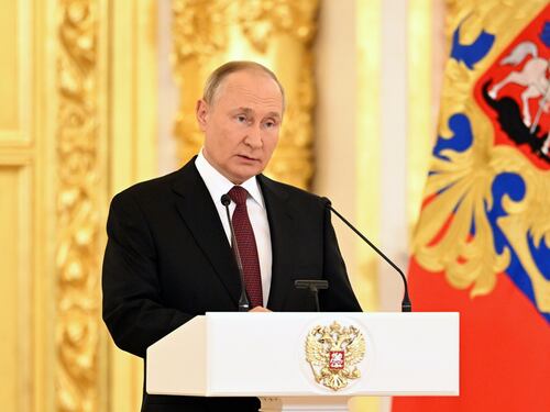Il giallo dei riservisti russi "Un milione i mobilitati". Visti a chi fugge, Ue divisa