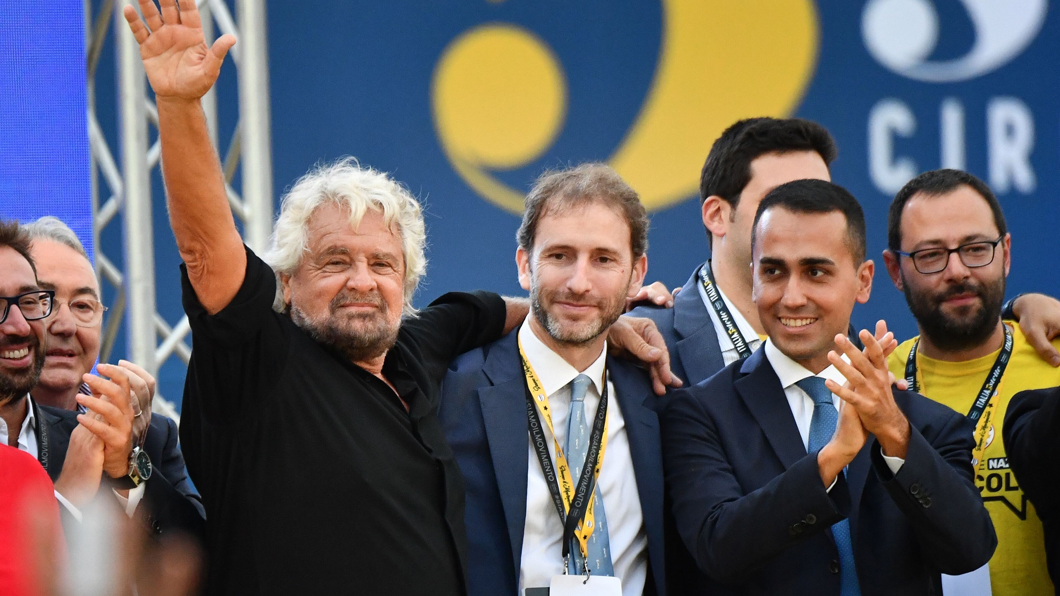 Quei soldi passati da Italia 5 Stelle a Rousseau: ora c'è l'esposto in Procura