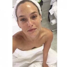 Bar Refaeli, sexy sposa per il migliore amico 30