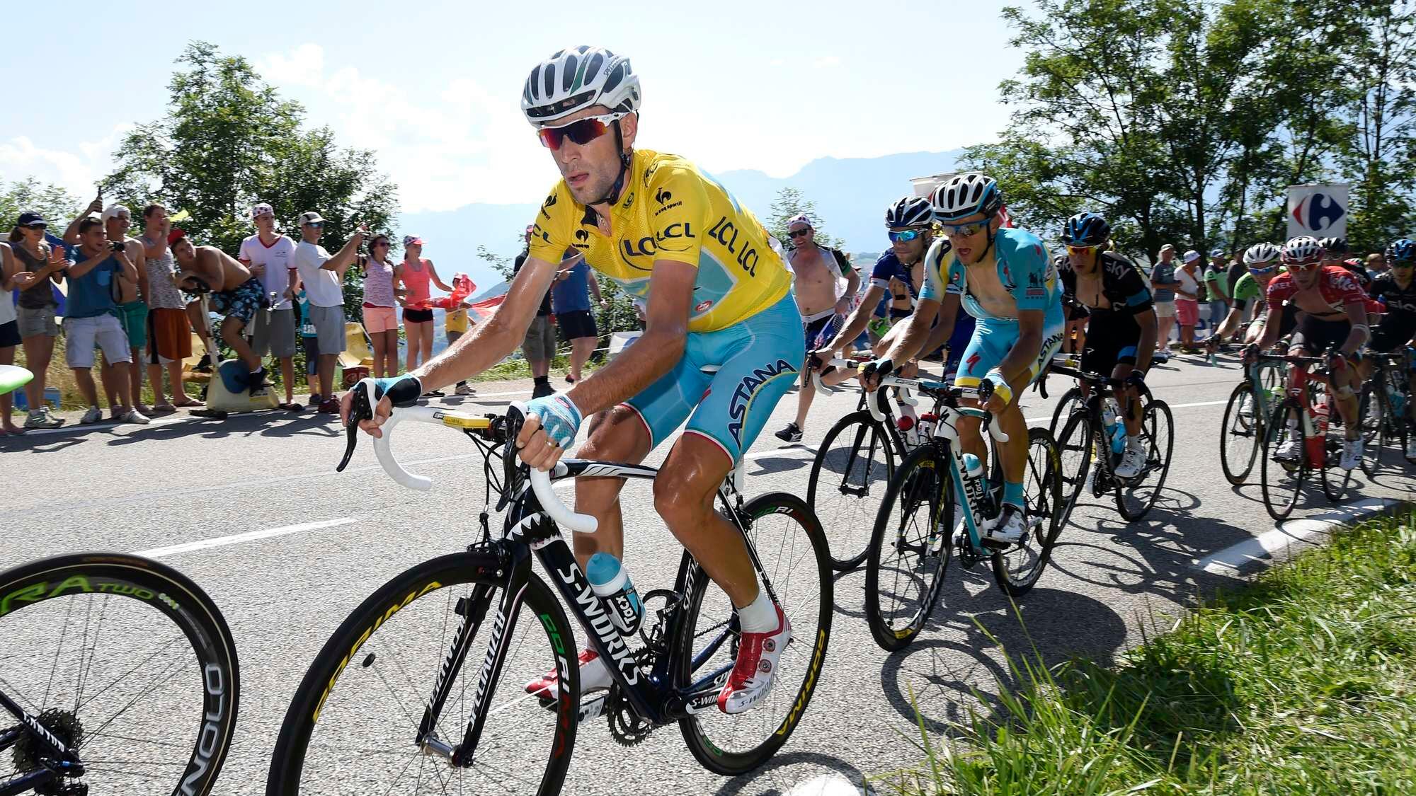 Un uomo solo al Tour Nibali, capolavoro in giallo