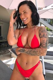 Gli scatti hot di Kayla, sexy modella 7