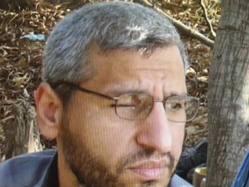 Anche il leader (morto) di Hamas diventa un ricercato mondiale