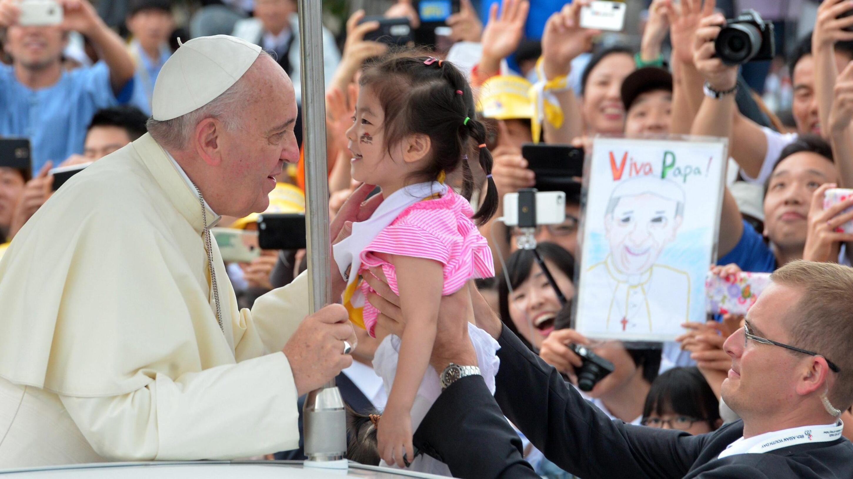 Il Papa commuove la Corea e convince la Cina