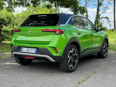 Opel Mokka-e 2024: guarda la gallery del rivisto SUV elettrico, ora con più autonomia 10