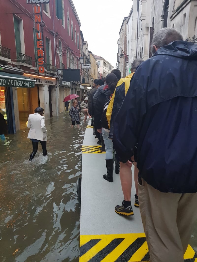 Maltempo in Veneto. Ponte della Priula: crolla il ponte 12
