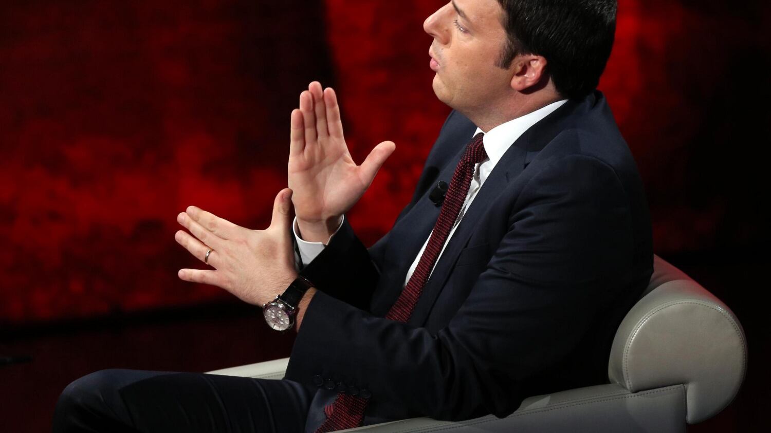 Riforme, Renzi promette: "Approvate entro fine gennaio"