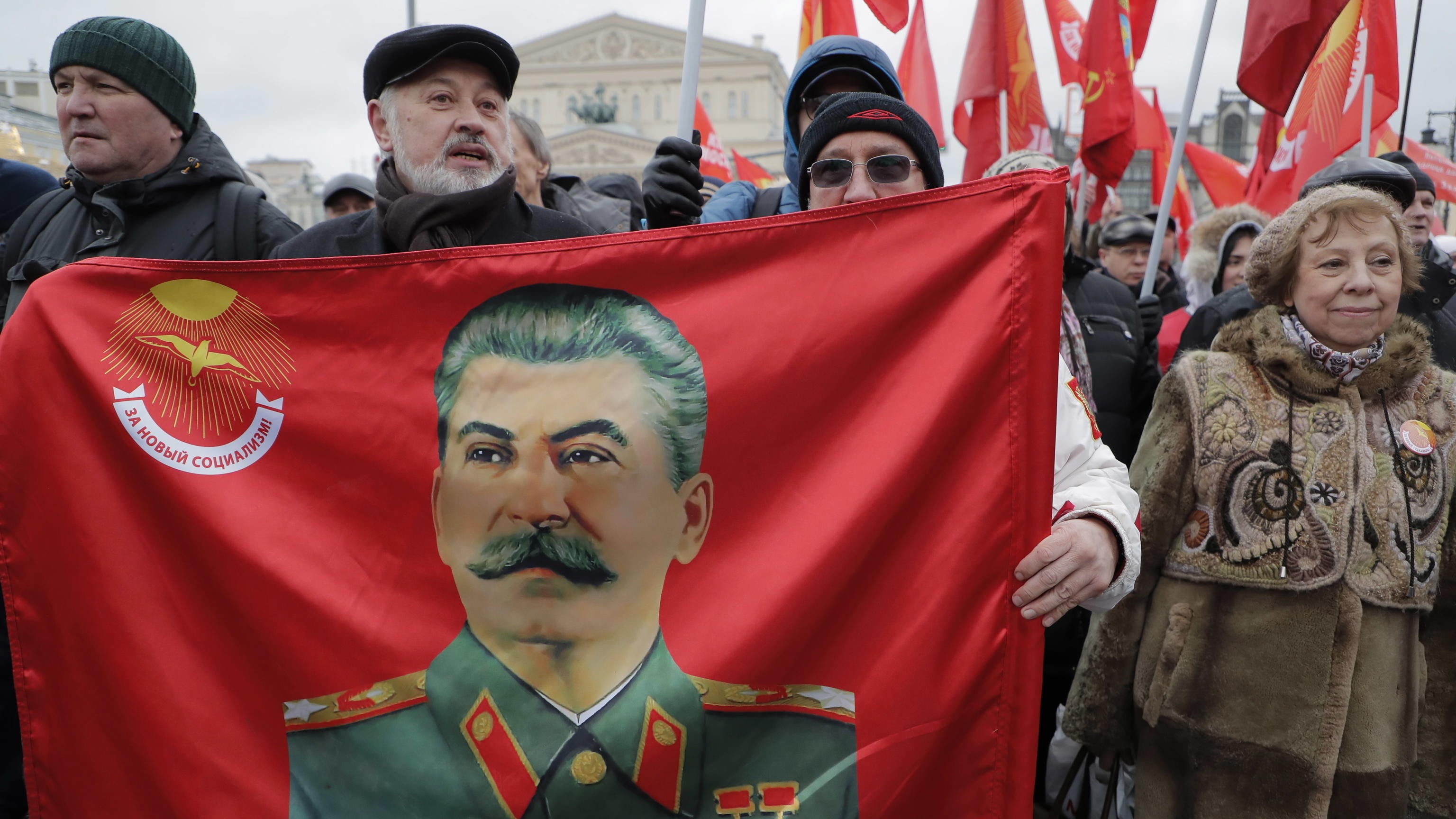 Nelle scuole russe ecco il libro che riscrive la storia: bugie, censura e propaganda