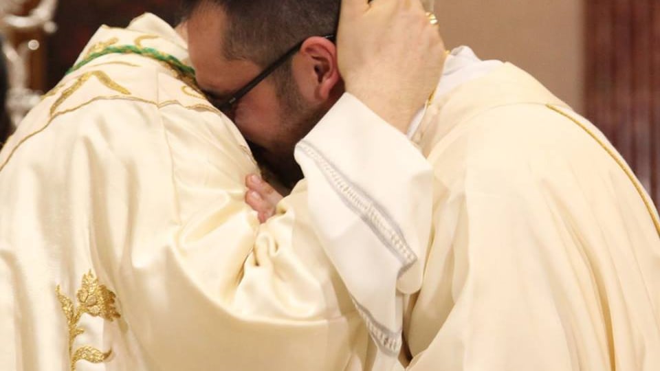 Dacca, il fratello prete di una delle vittime: "Islam religione del terrore"