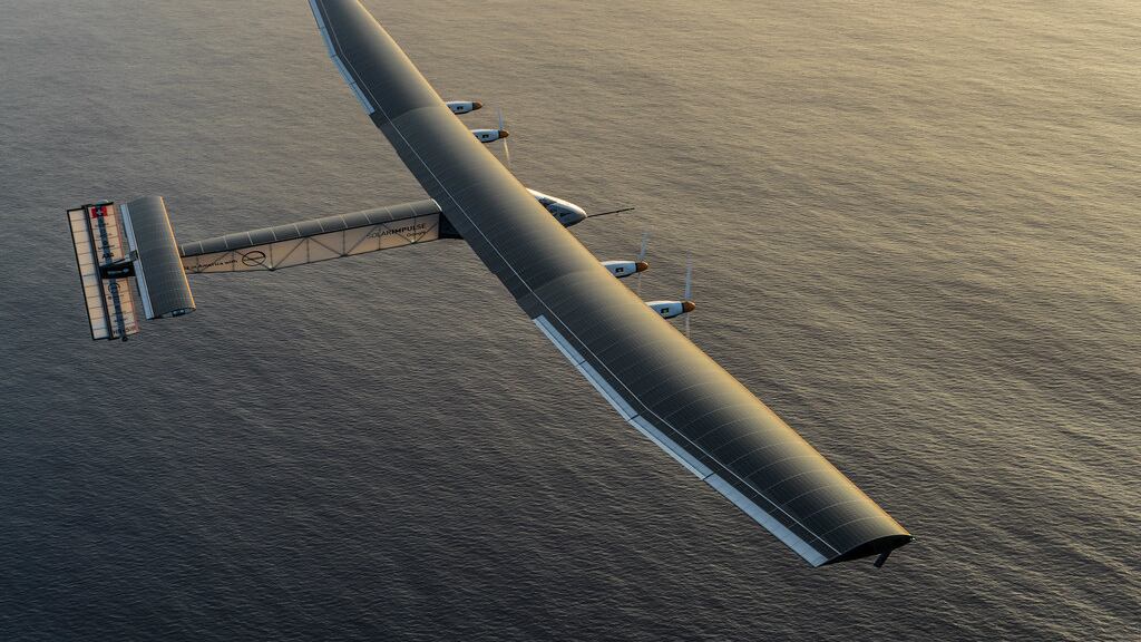 Cos’è "Solar Impulse 2", l’aereo a energia solare