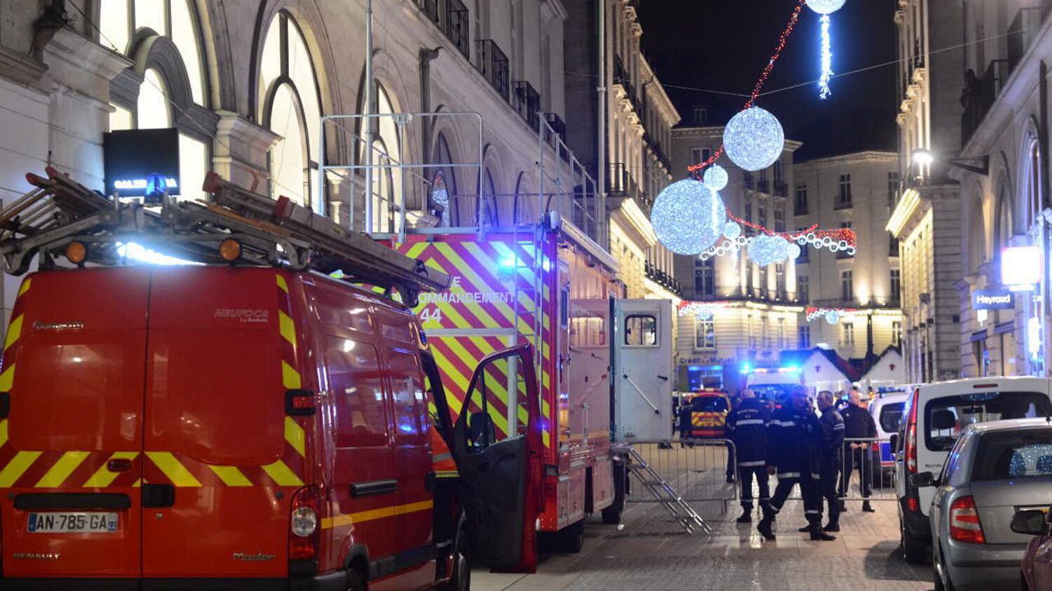 È morto uno dei feriti nell'attentato di Nantes