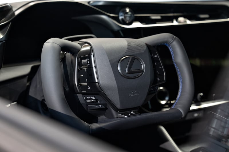 Lexus RZ