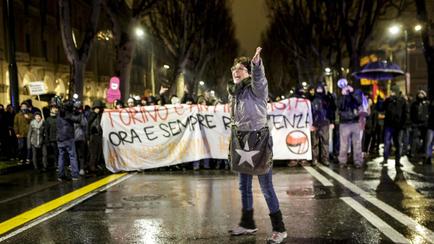 "Noi poliziotti derisi dalla prof, lottiamo per amore dei nostri figli"