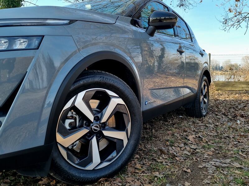 Nissan Qashqai e-Power, guarda le foto 10