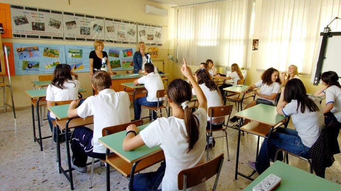 I prof frenano la scuola: bocciata la meritocrazia