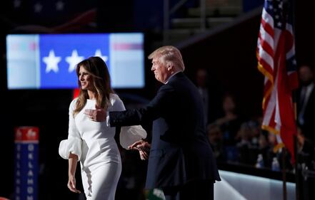 Melania, l'aspirante first lady in abito bianco alla convention 11