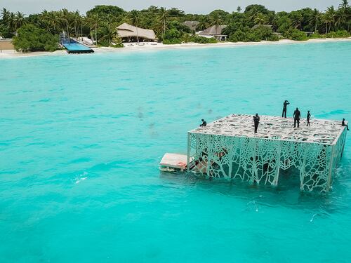 Maldive, le autorità distruggono le sculture giudicate anti islamiche