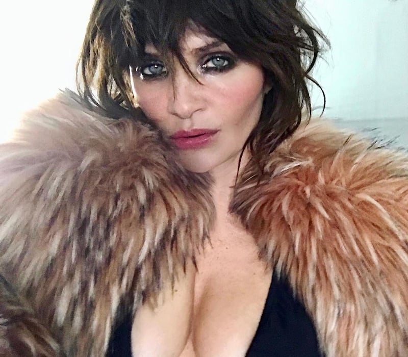 Helena Christense posa hot su Instagram per un sexy book fotografico d'autore e pubblica un suo scatto con David Beckham 5