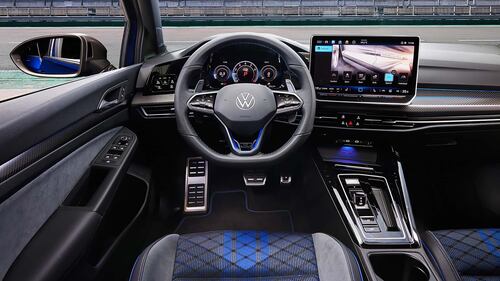 Volkswagen Golf R 2024, guarda tutte le foto 13