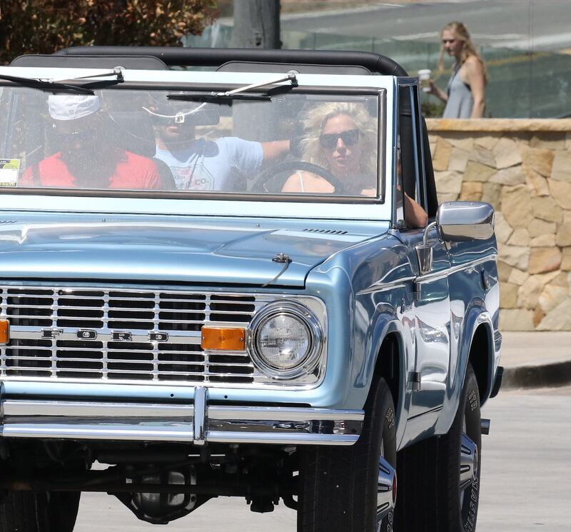 Lady Gaga dopo la spiaggia e con Bradley Cooper 27