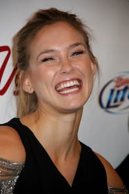Bar Refaeli, sexy mamma col pancione 24