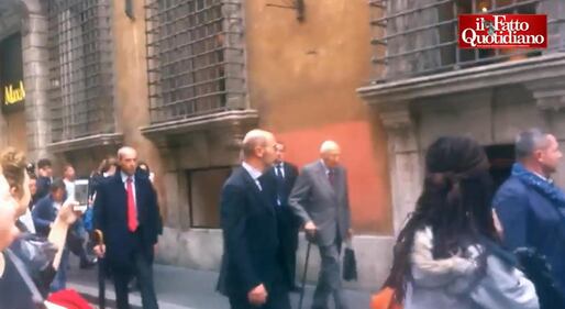 Napolitano in gioielleria per il compleanno di Clio 1