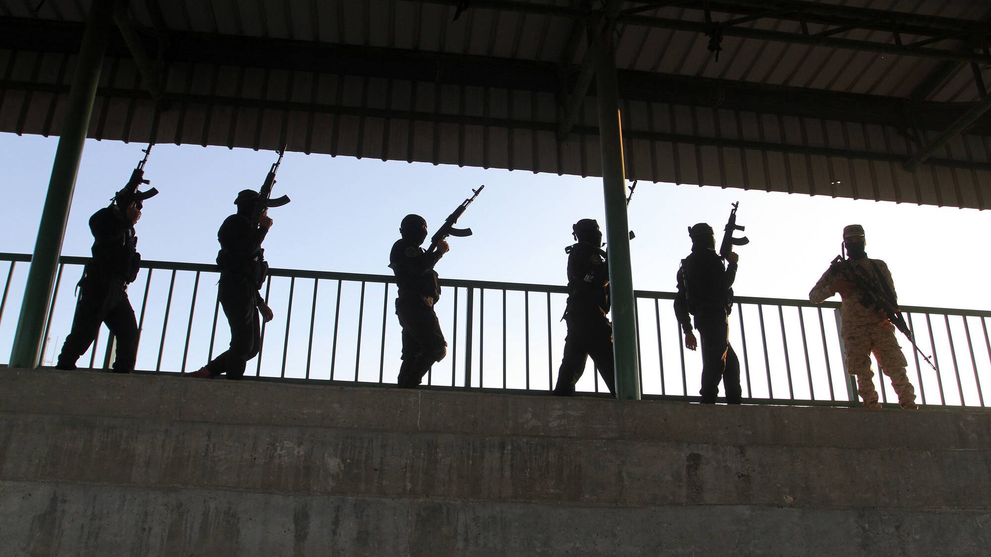 A Washington il summit anti-Isis: "Lo distruggeremo a terra e online"