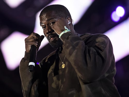 Londra stoppa Kanye West. Ma il rapper della discordia è pronto allo show in Italia