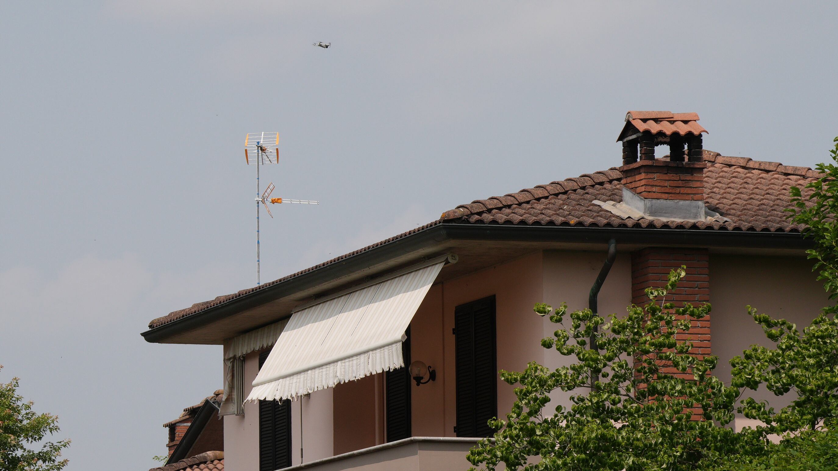 Garlasco, droni nella villa: l'ira dei Poggi
