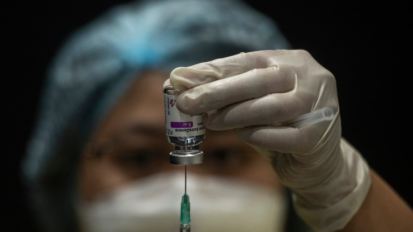 "Macché stop AstraZeneca. Per Ema ok pure ai richiami"