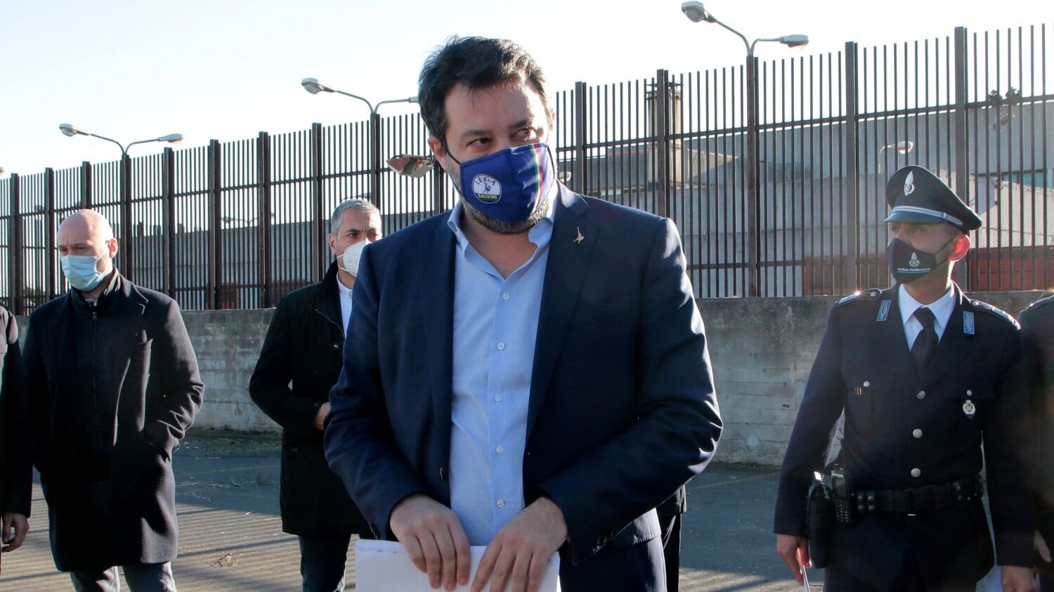 Salvini: "Al voto oppure governo di centrodestra guidato da economista"