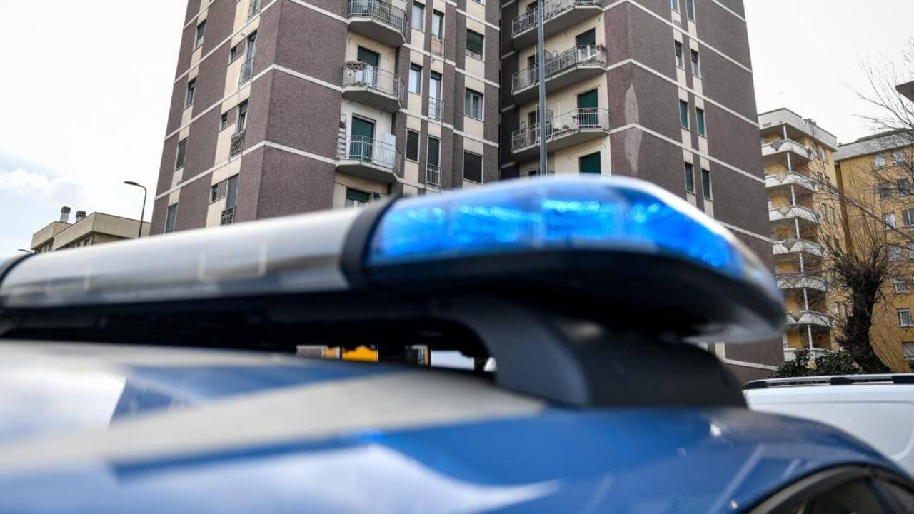 Rapina una ragazza: arrestato giovane straniero