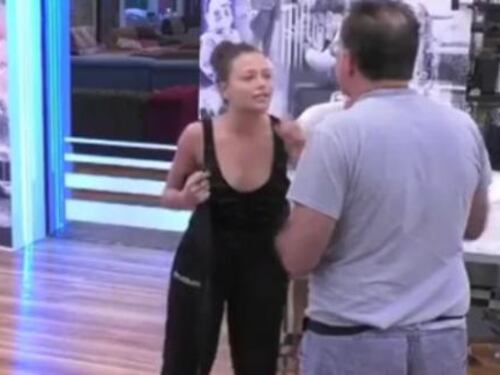 Gf Vip, scintille fra Silvia Provvedi e Cecchi Paone: "Corona è il peggior esempio"