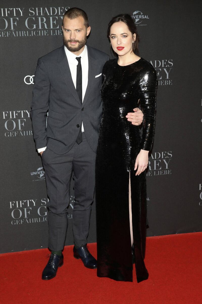 Dakota Johnson hot, sexy per "50 Sfumature di Nero" 25