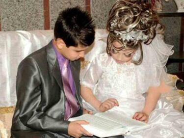 Le foto del baby matrimonio: 10 anni lei, 14 lui 4