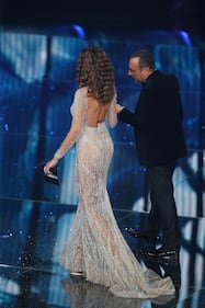 Sanremo, il vestito trasparente della Ghenea 4