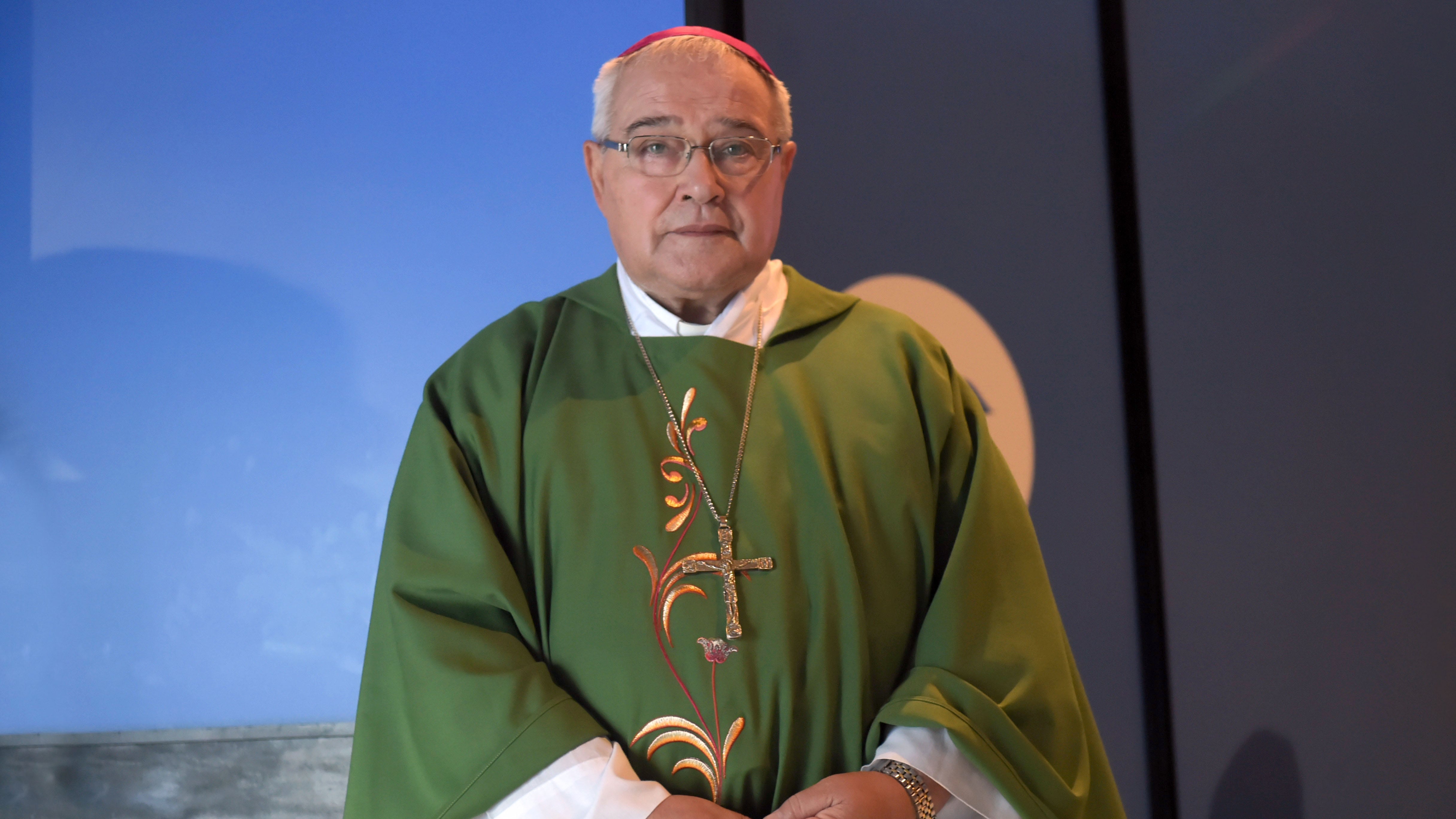 "Basta con le ingiurie. La famiglia tradizionale non ha alternative"
