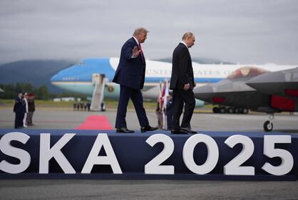 L'incontro tra Trump e Putin: le immagini del vertice 10