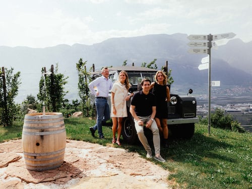 J. Hofstätter, una degustazione-tour in 4x4 tra i vigneti dell’Alto Adige