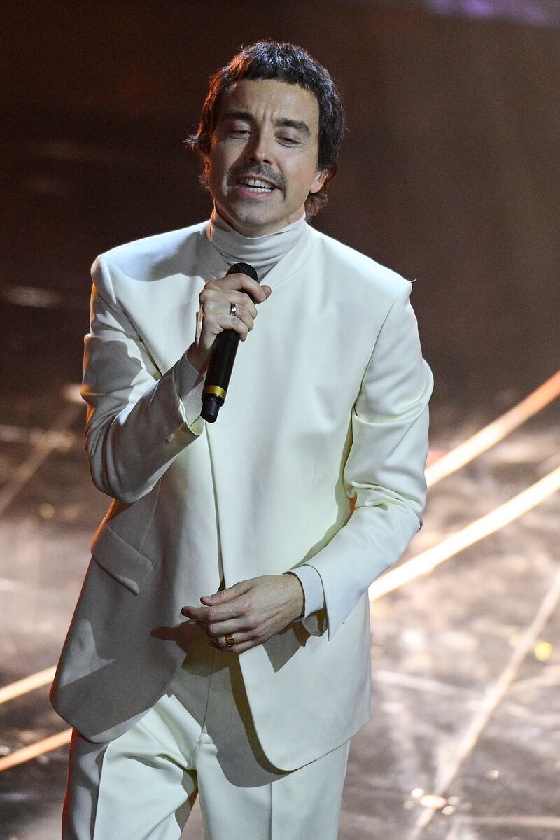 Sanremo 2024: ecco il look della prima serata del Festival di Diodato 1