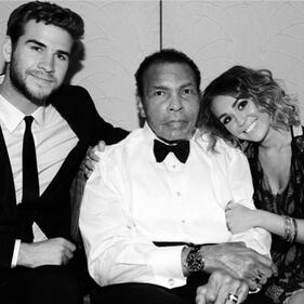 Miley Cyrus, twerking e linguacce sui social: foto 6