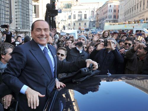 L'appello di Berlusconi: "Al voto anche se disgustati"