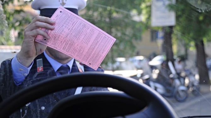 Multe, boom di incassi: quasi 2 miliardi nel 2015