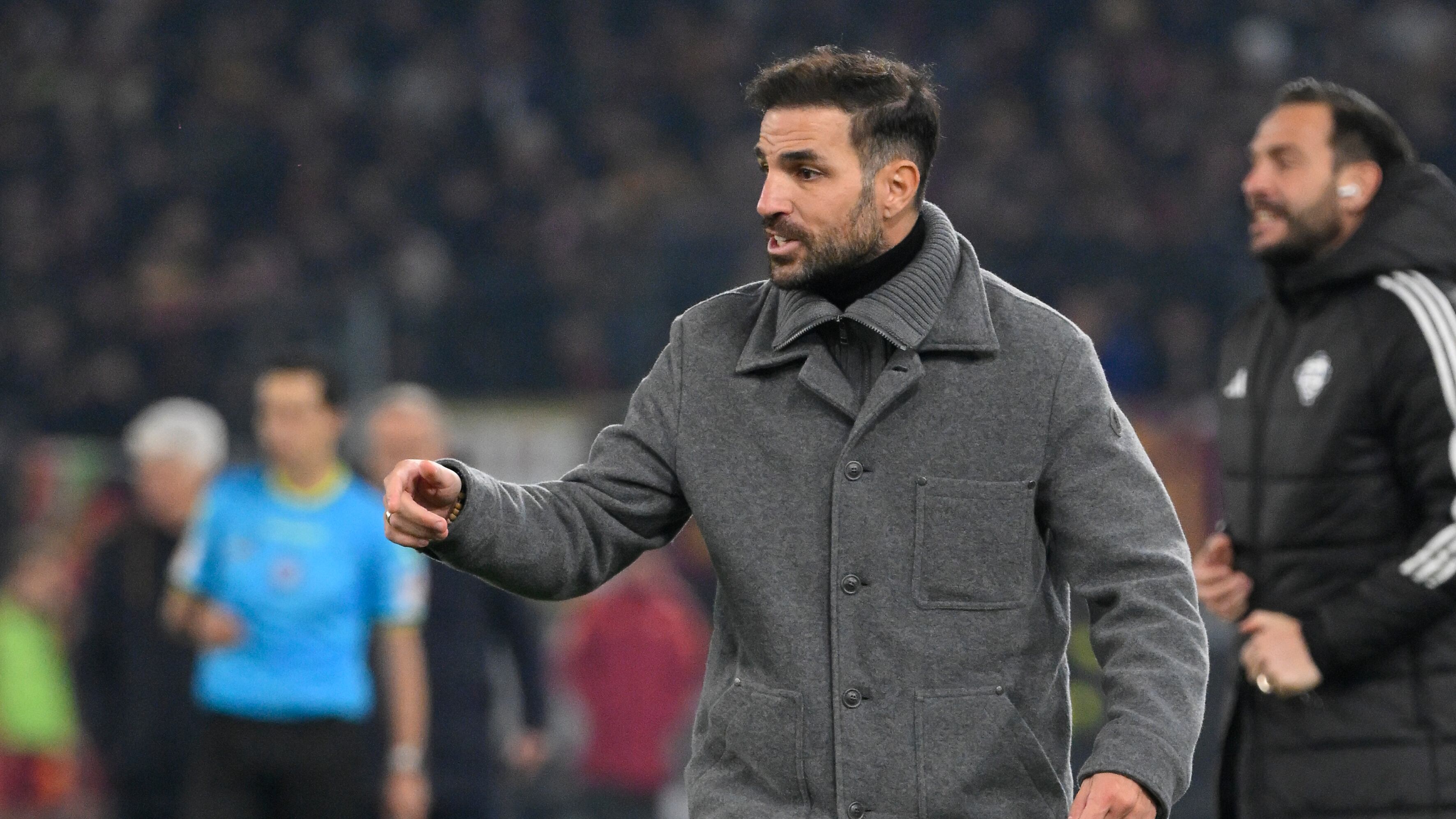 Qualcuno ci salvi dal football interruptus