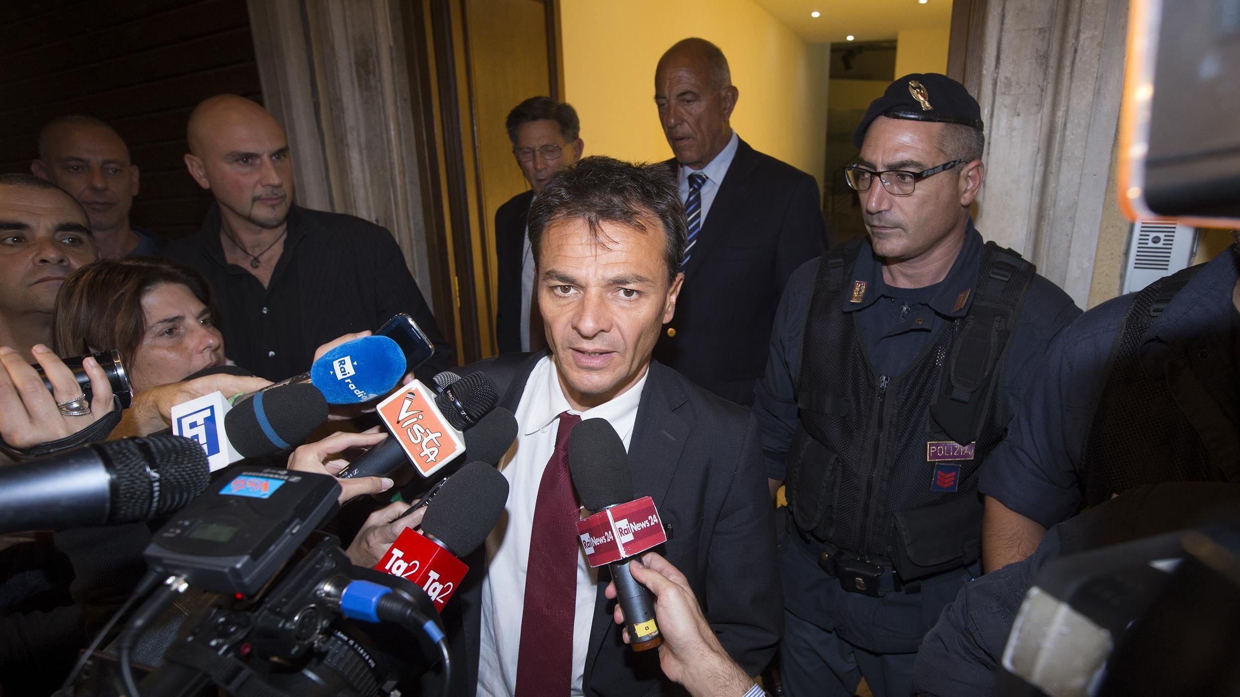 Fassina avverte Renzi: "Nel Pd scissione silenziosa"