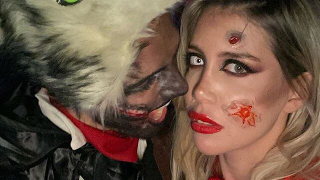 Wanda Nara in versione Cappuccetto Rosso: follower in delirio su Instagram