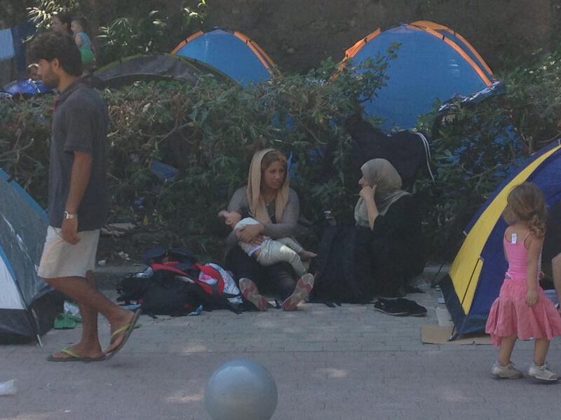 Kos, l'isola trasformata in campo profughi 3