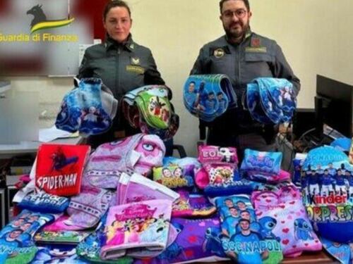 "Sono false". Maxi truffa sulla calze della Befana di Chiara Ferragni