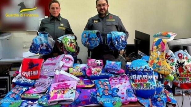 "Sono false". Maxi truffa sulla calze della Befana di Chiara Ferragni